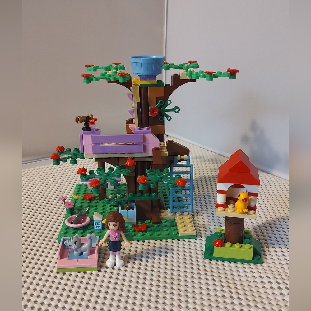 LEGO Friends 3065 Olivia's Tree House Building Toy Set
